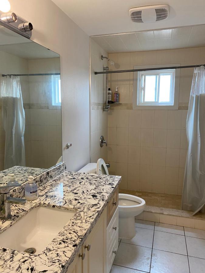 Homehouse Toronto Luaran gambar